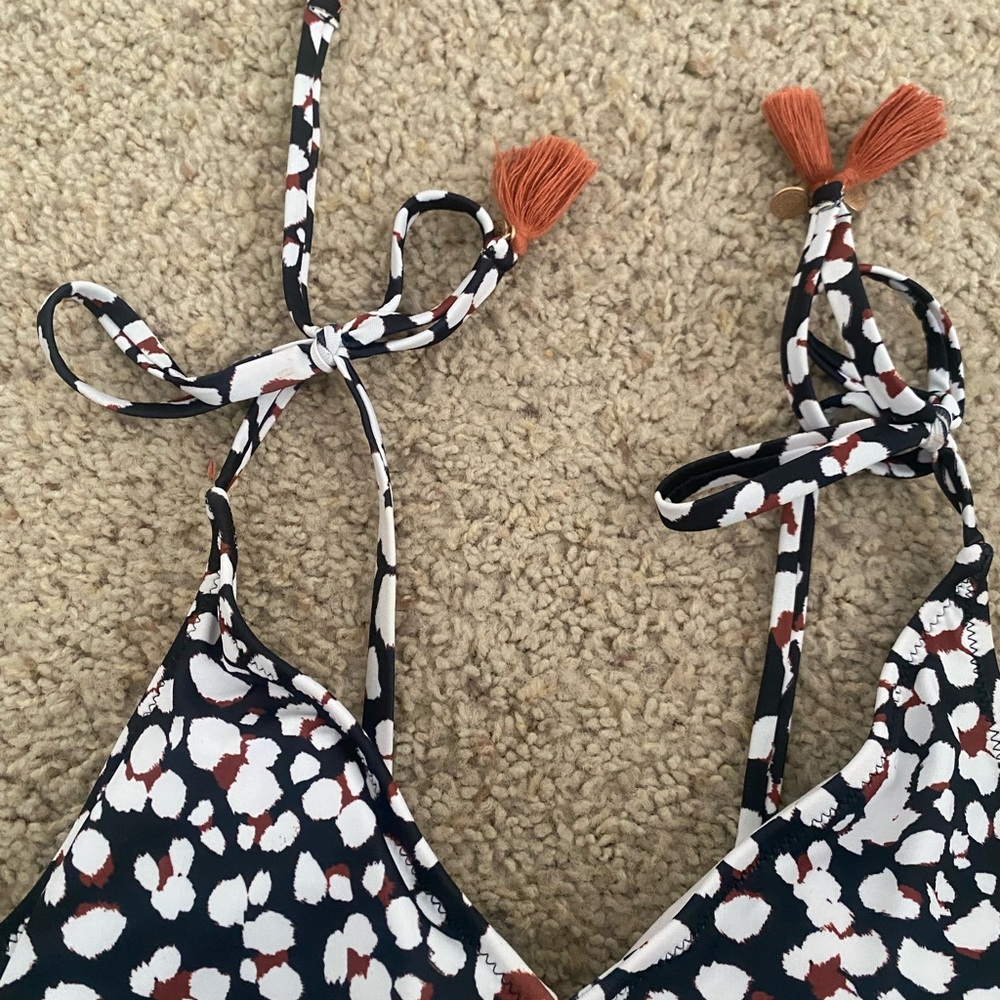 Jessica Simpson one piece swim suit - Picture 4 of 4